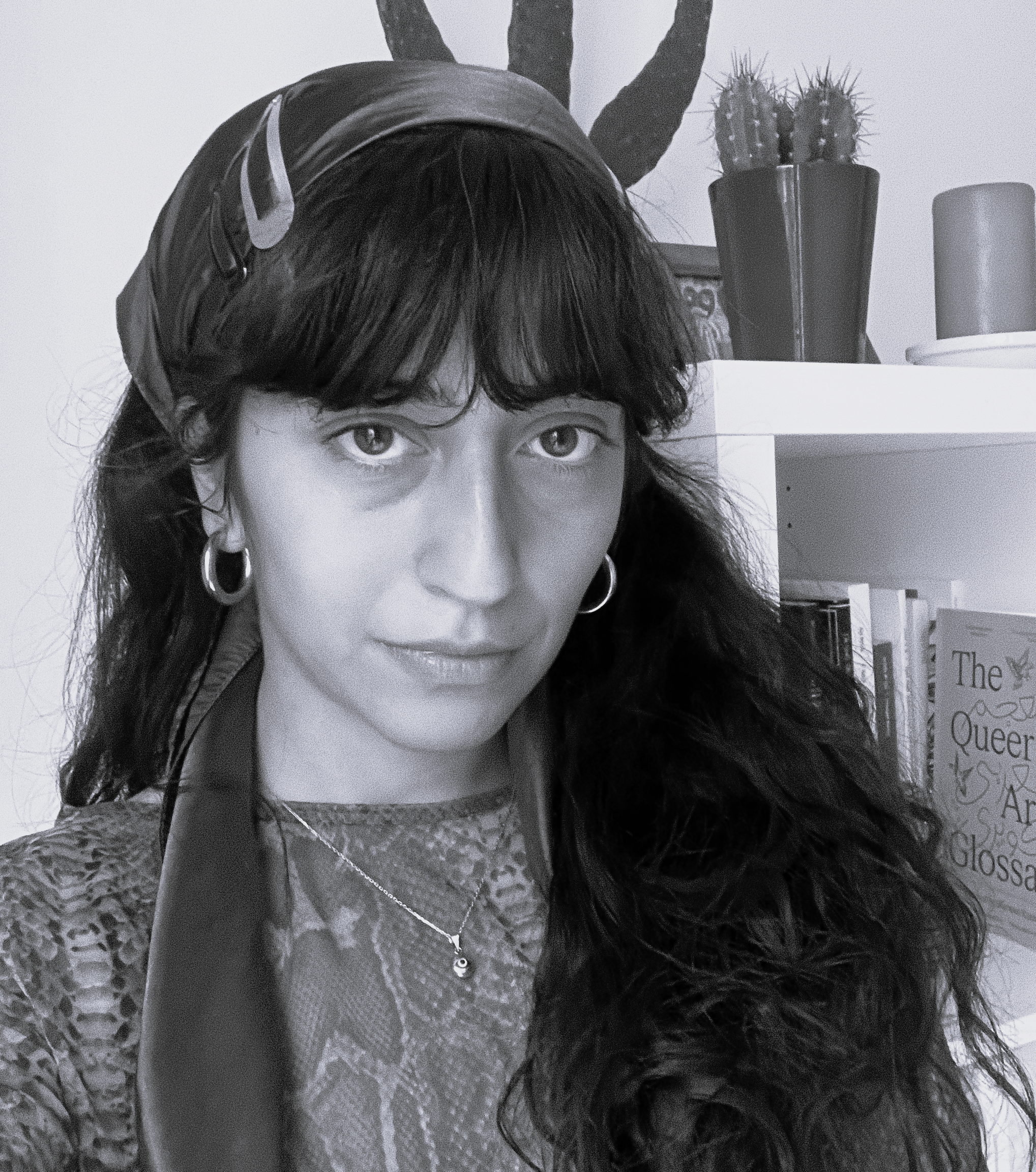 Portrait en noir et blanc de Sarah El Couhen